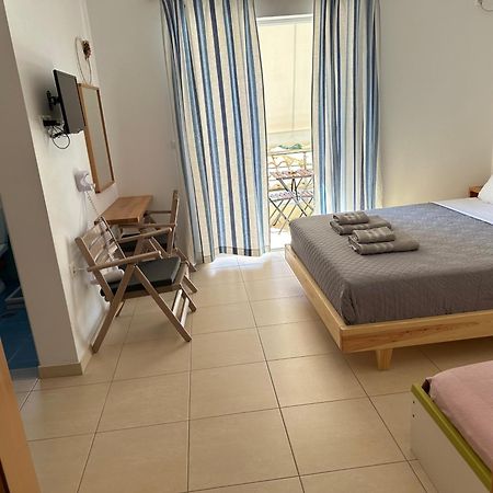 Elea Guesthouse Himare Bagian luar foto