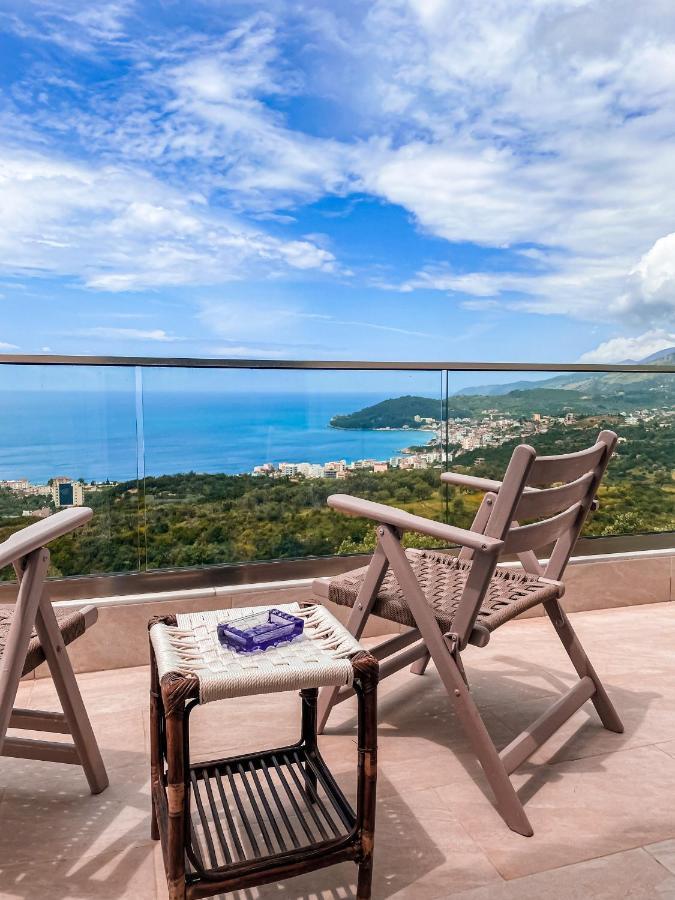 Elea Guesthouse Himare Bagian luar foto