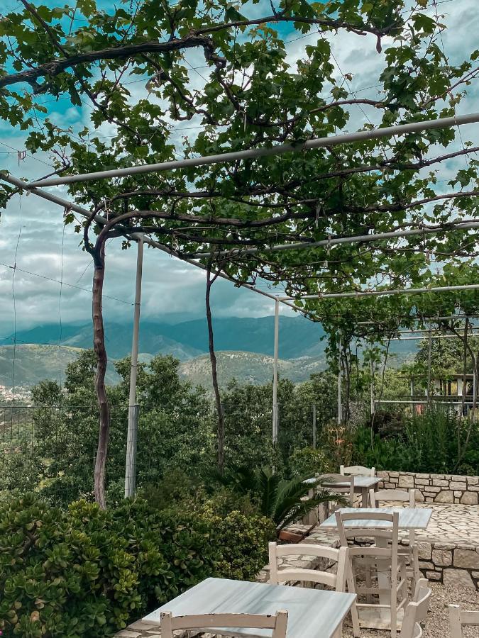 Elea Guesthouse Himare Bagian luar foto